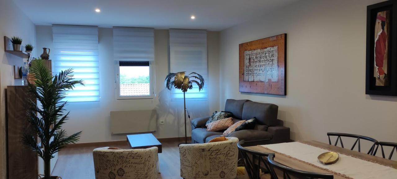 Divina 10 Daire Avilés Dış mekan fotoğraf